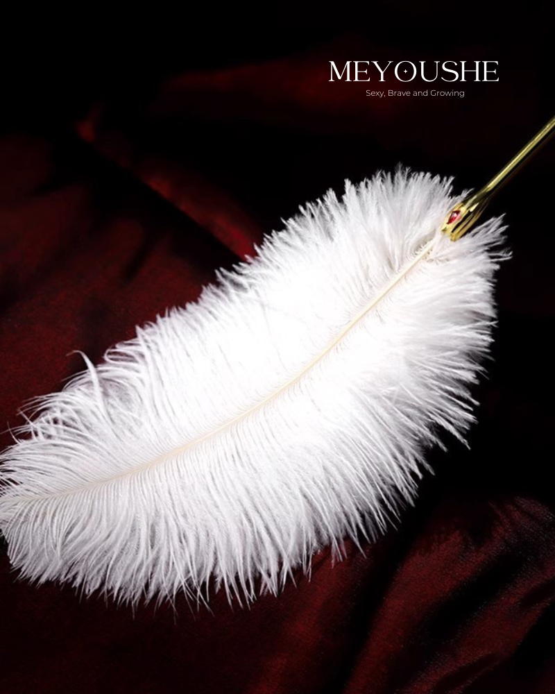 Liora – Feather Teaser for Sensual Play, Roleplay & Intimate Fetish Fun MEYOUSHE