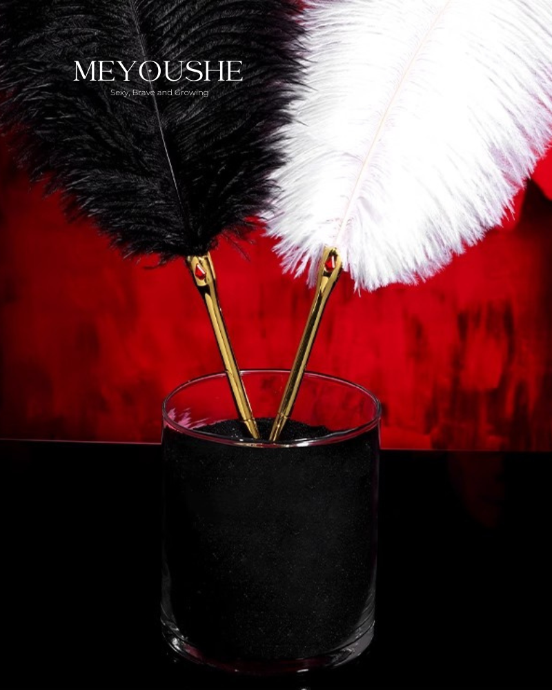 Liora – Feather Teaser for Sensual Play, Roleplay & Intimate Fetish Fun MEYOUSHE